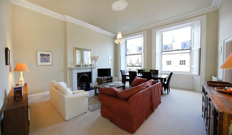 Modern Luxury City Apartment Edinburgh