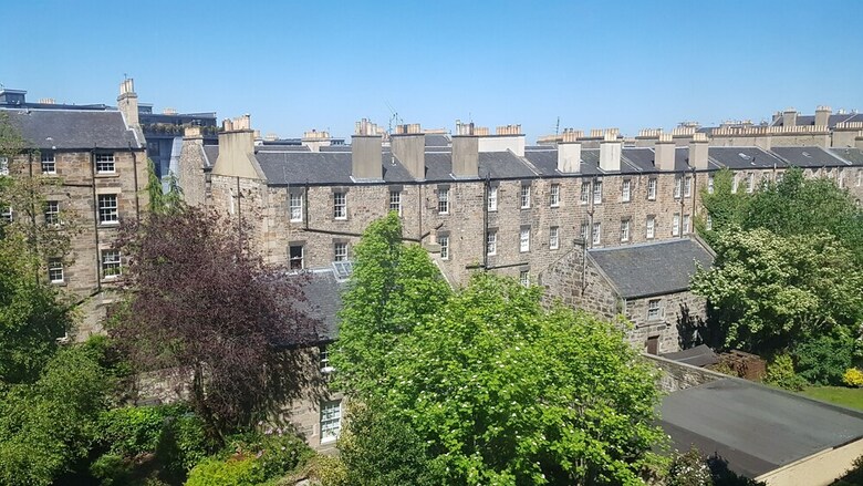 Upmarket Georgian Apartment Edinburgh