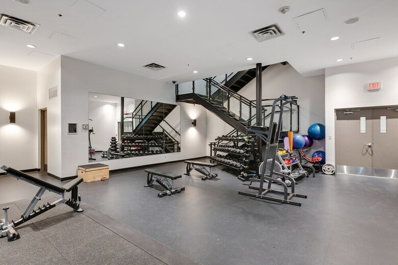 Simply Comfort. Downtown Calgary Apts