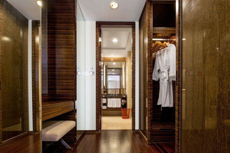 Rosalind International Apartment