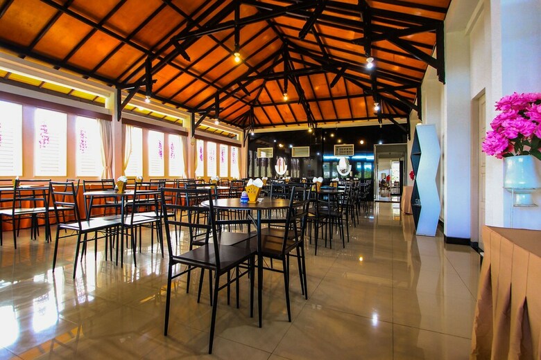 Hotel Oyo 965 Gading Guesthouse