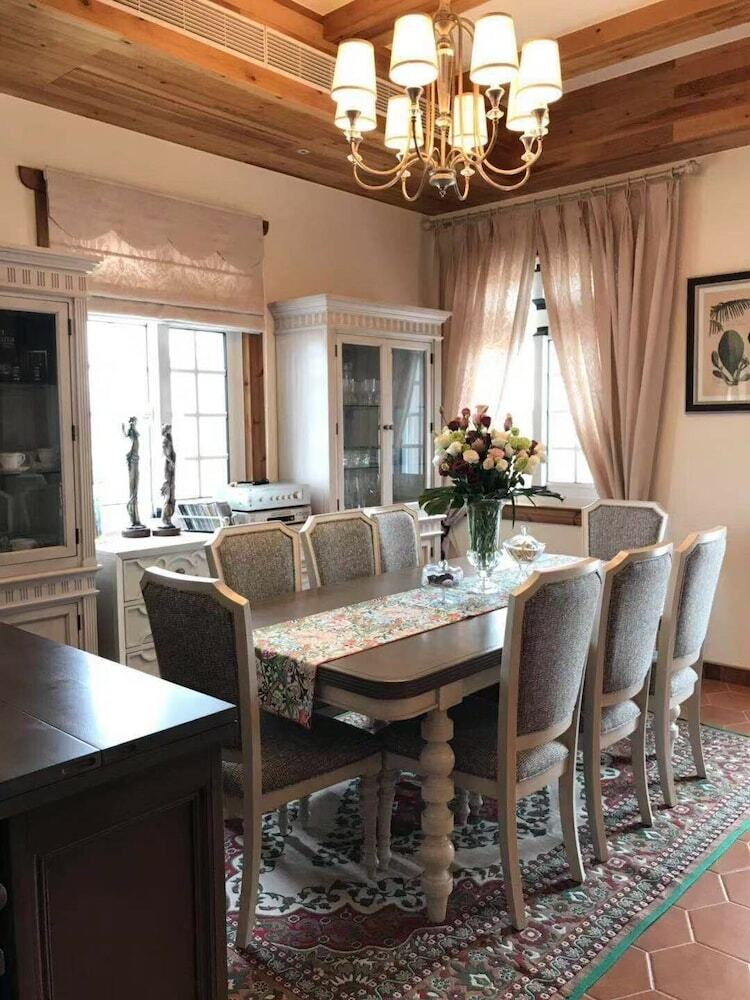 Bed & Breakfast Sea & Wind Rose Villa