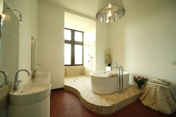 Bed & Breakfast Chateau De La Barben
