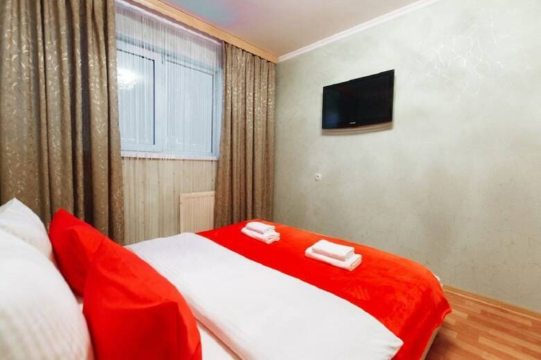 Five Stars Apartment Near Central Square