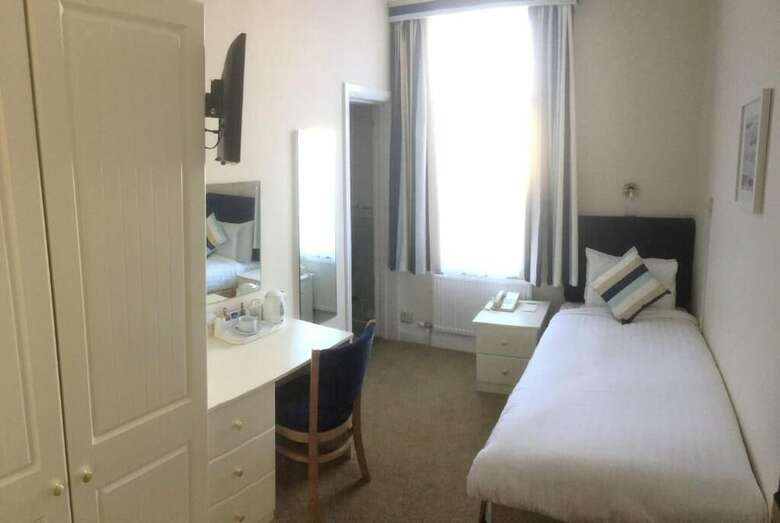The Redcliffe Hotel