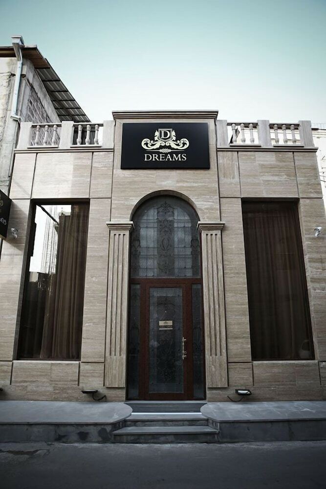 Dreams Hotel