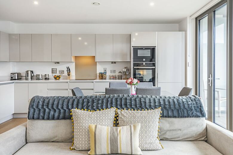 Stunning Brand New Westminster Apartment