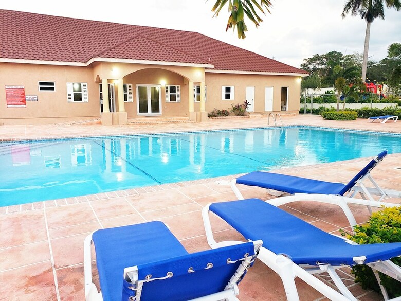 I Heart Ja Tropics Drax Hall Manor