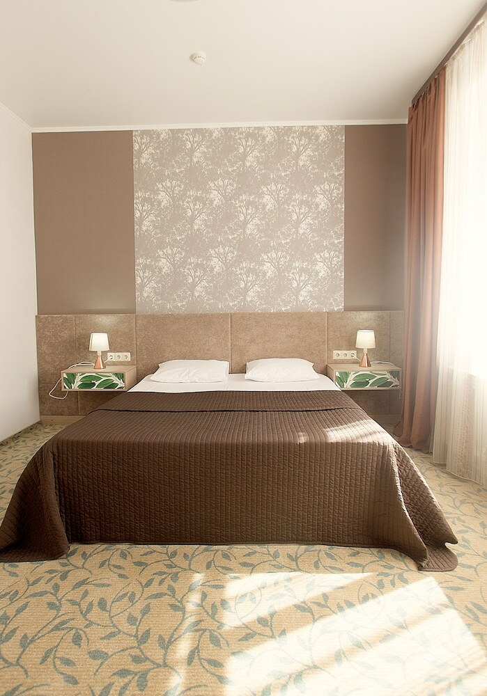 Crona Medical & Spa Hotel