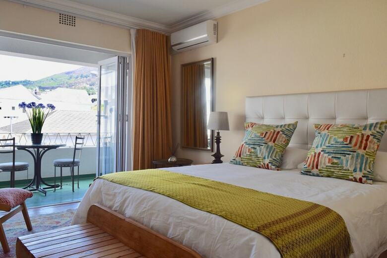 Apartamentos Well-located 2 Bedroom Flat In Gardens