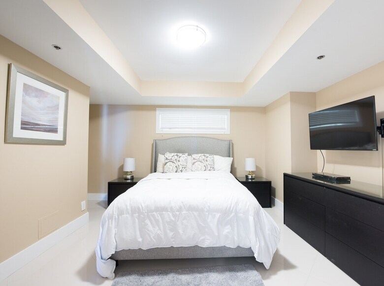 The Grand Condos By Edgewater One Ir