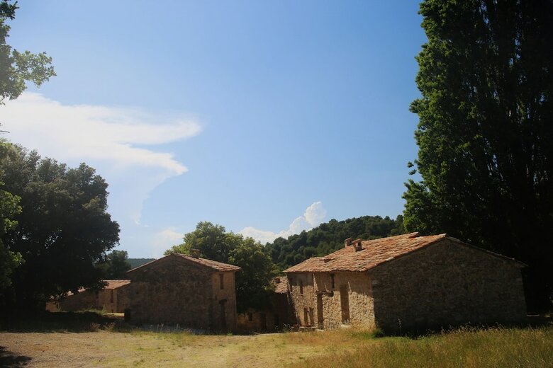 Hameau de Fontroussi�re