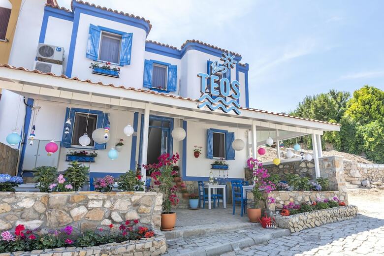 Hotel Teos Otel
