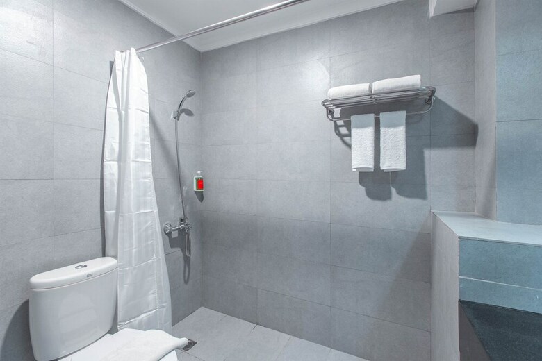Oyo Townhouse 1 Hotel Salemba