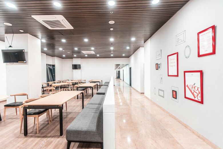 Oyo Townhouse 1 Hotel Salemba