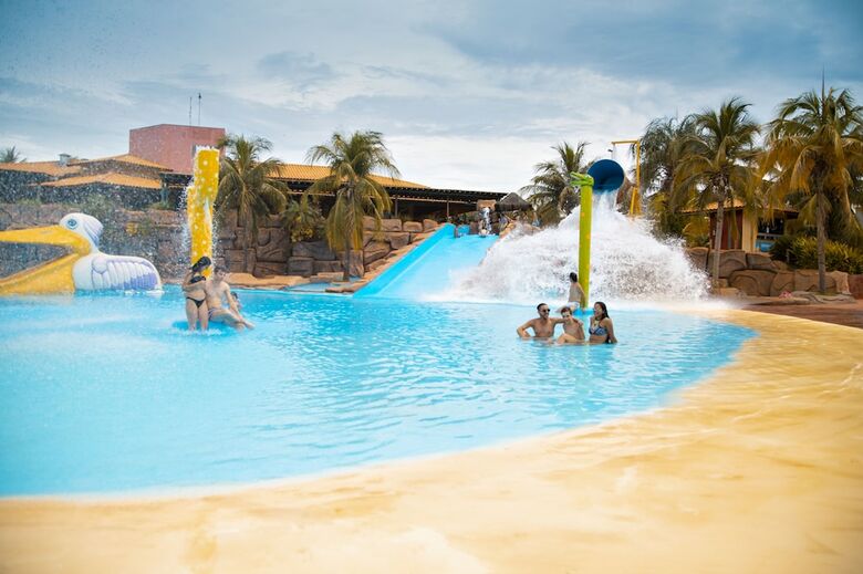 Apartamentos Grandes Lagos Resort E Parque Aqu�tico