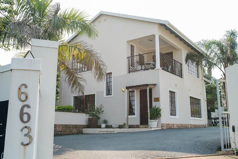 Hotel African Sands Bed & Breakfast