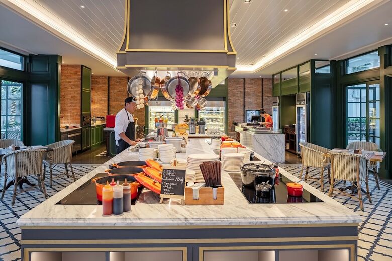 Mia Saigon Luxury Boutique Hotel
