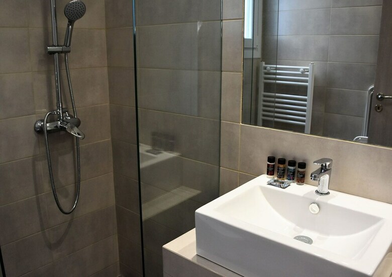 Athens Morum Apartments Formionos
