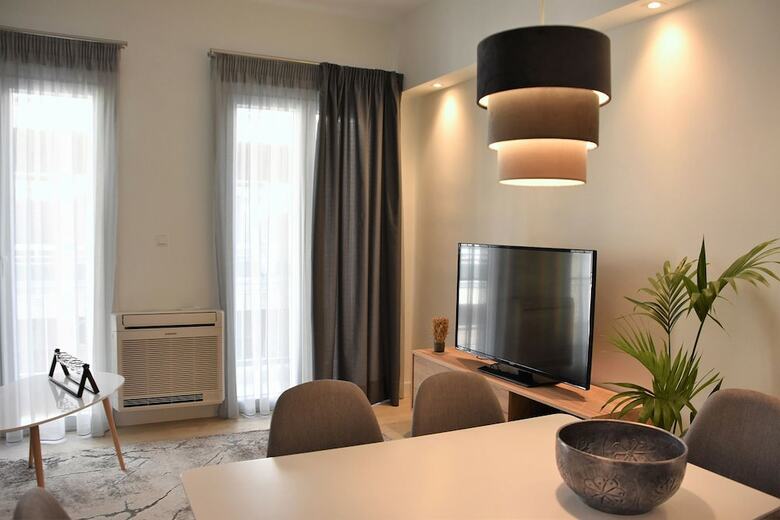 Athens Morum Apartments Formionos