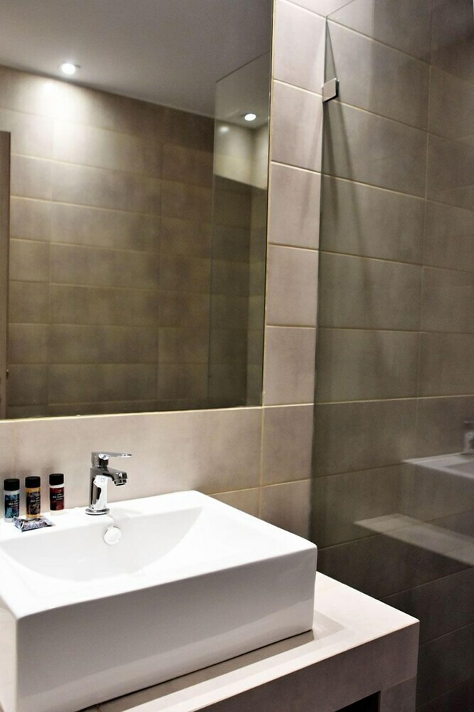 Athens Morum Apartments Formionos