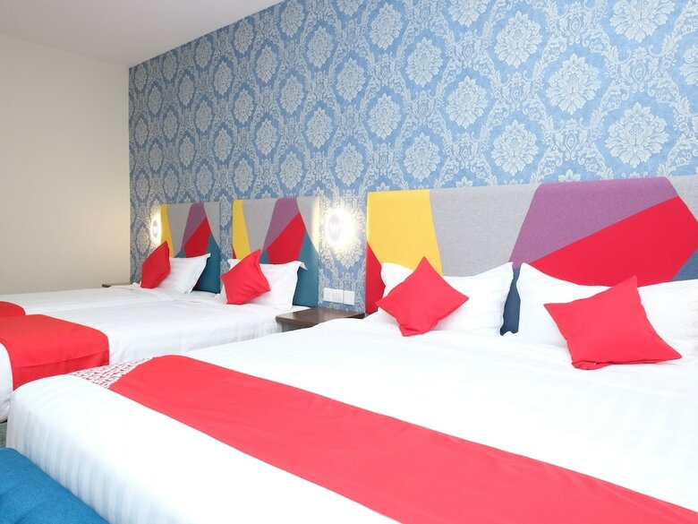 Oyo 1139 W Hotel Cemerlang