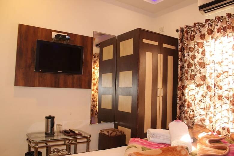 Hotel Good Luck Residency