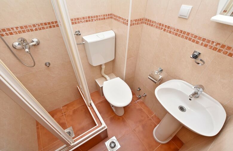 Apartments And Rooms Iva