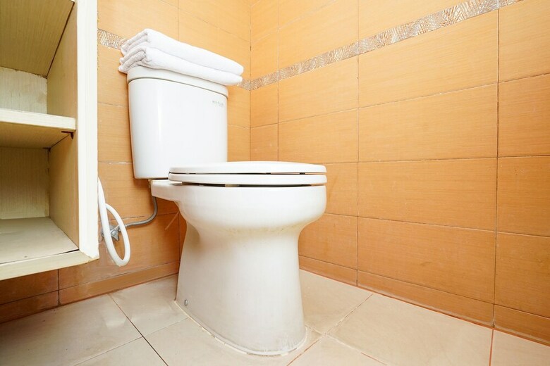 Hotel Oyo 216 Elinoki Guest House