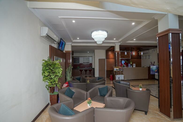 Oyo 987 Hotel Bina Darma