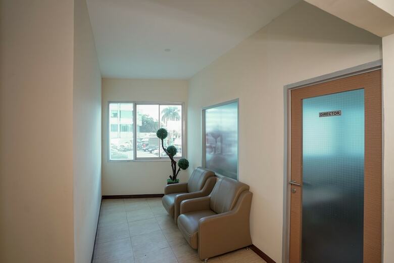 Oyo 987 Hotel Bina Darma