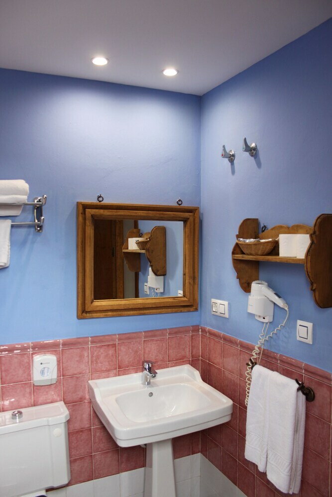 Hostal Los Palmitos Hospeder�a Rural