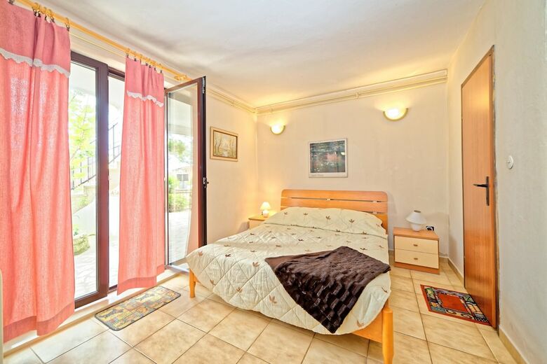 Guest House Jolanda