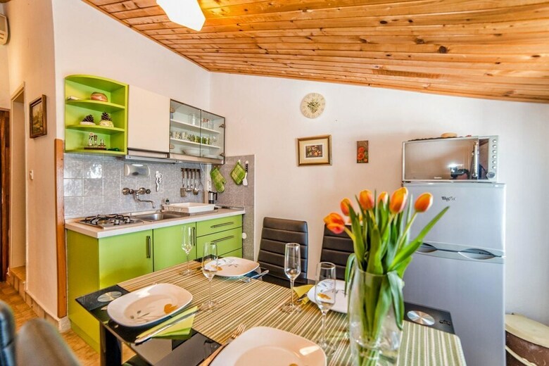 Aparthotel App And Rooms Ana Pomer