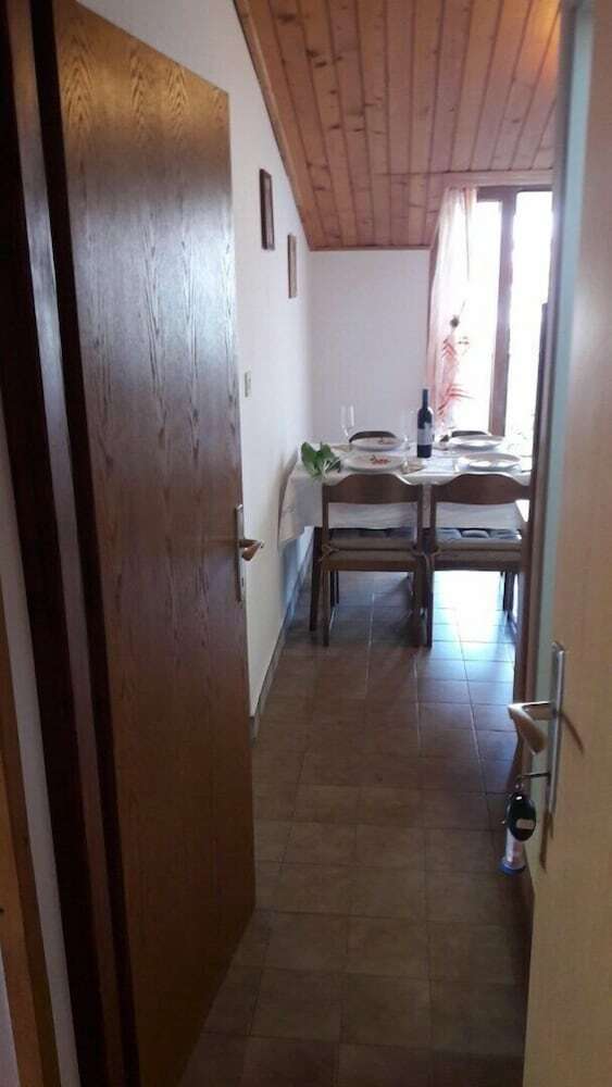 Aparthotel App And Rooms Ana Pomer