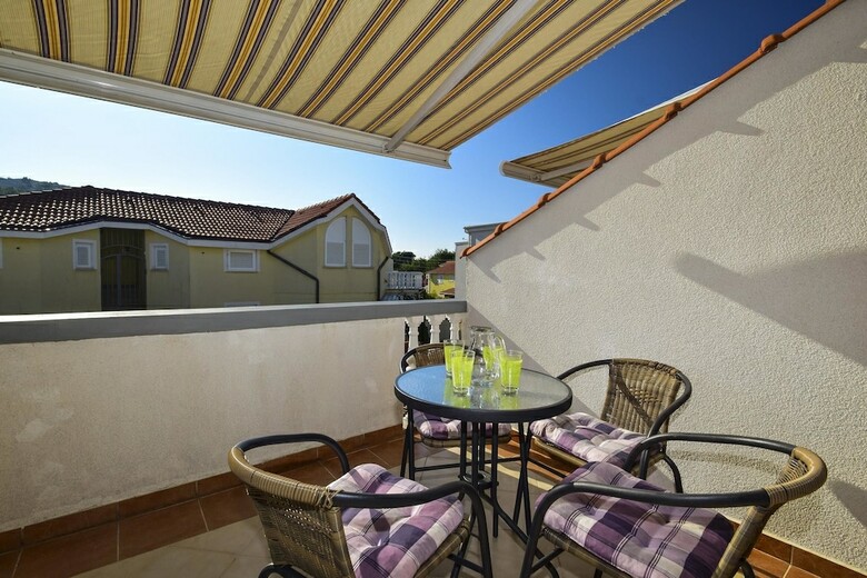 Apartments Lela Drage