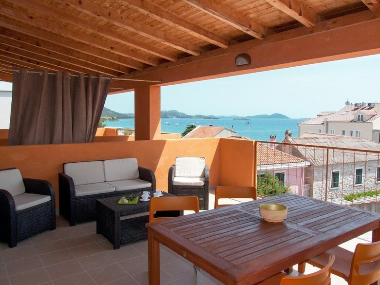 Apartments Sime Villa Vulin