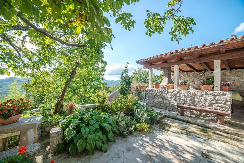 Apartment Pud Oreh / One Bedroom