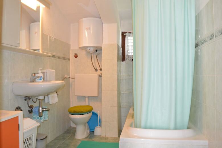 Apartments Pavica Savarin