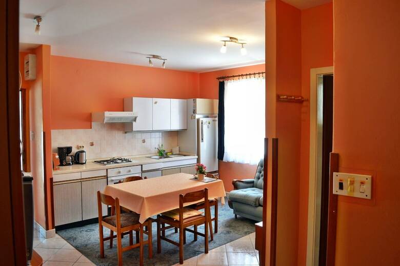 Apartments Desa / A2 Zeleni One Bedroom