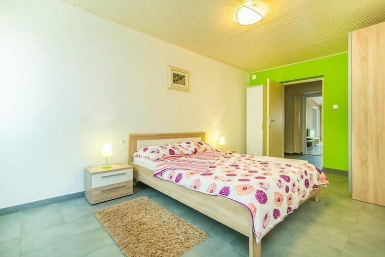 Holiday House Flego