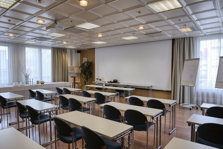 Hotel Teatterihotelli Riihim�ki