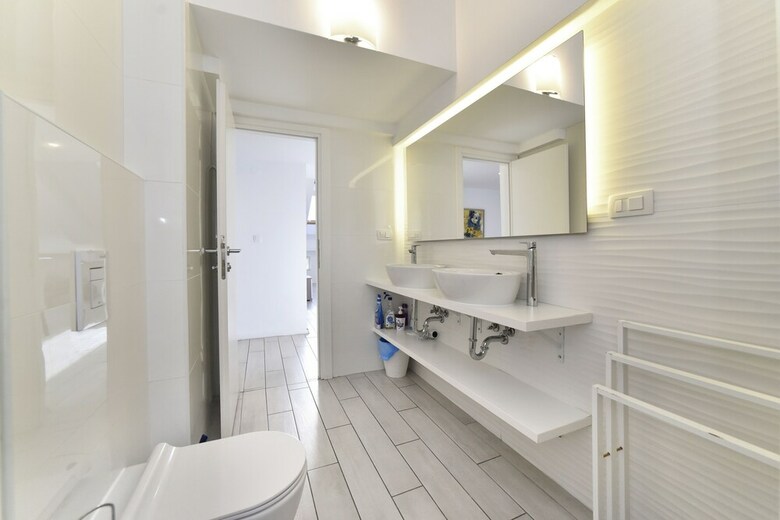 Mika Apartments