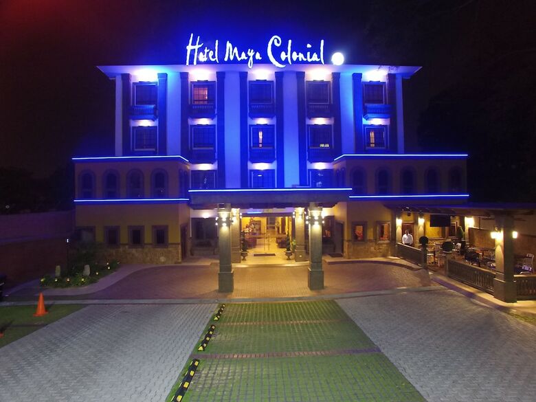 Hotel Maya Colonial