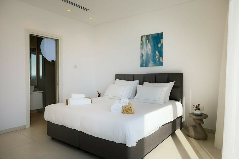 Cove Seaview Villas