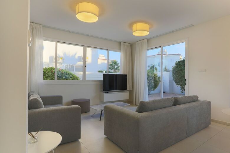 Pernera Family Villas