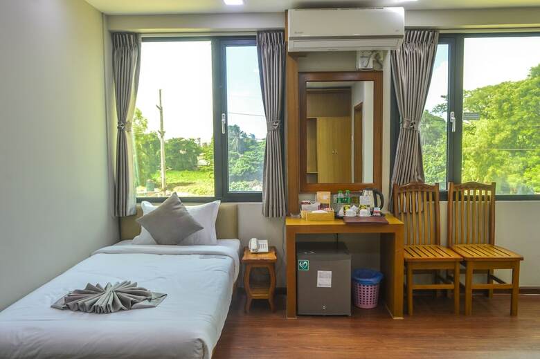 Sat Sun Hotel