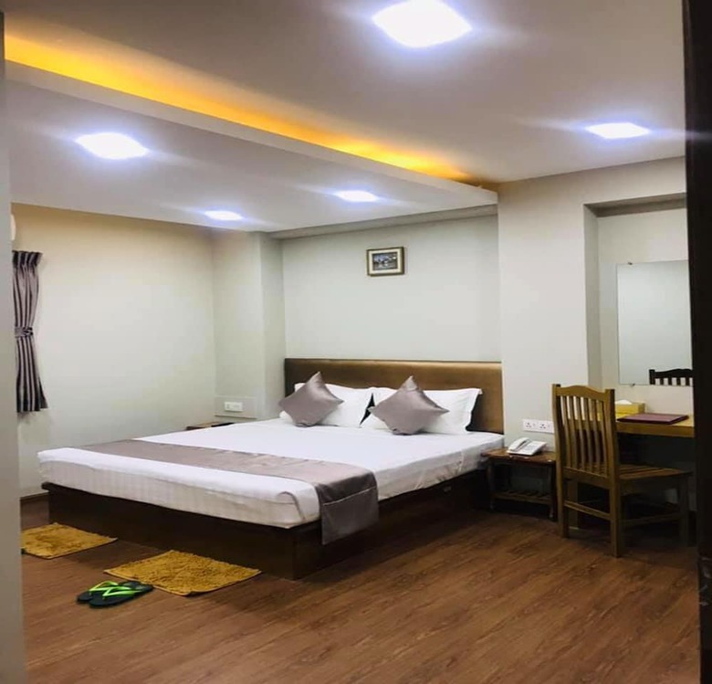 Sat Sun Hotel
