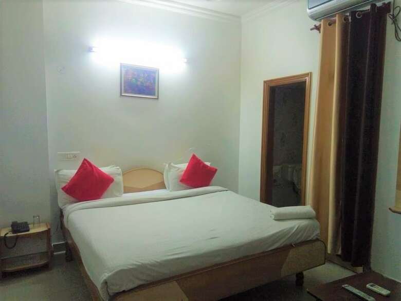 Hotel God Gift
