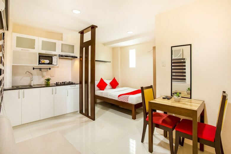 Hotel Oyo 199 Solange Apartelle